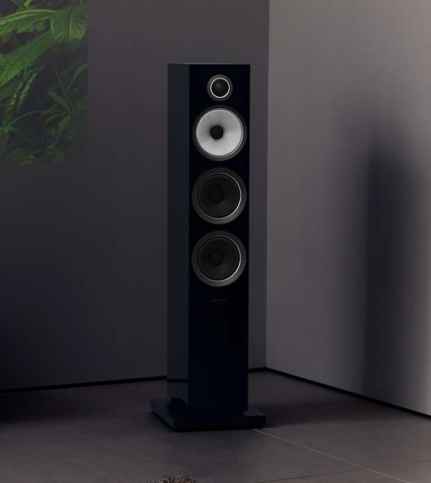 Bowers & Wilkins 704 S2 Floorstanding Speakers £999 at Peter Tyson Audio Visual
