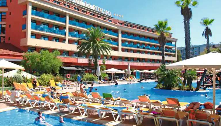 7 nights Half Board villa Romano, Salou from Manchester 17 October 2 x adults + 1 free child inc luggage & transfers £928.14 @ First Choice