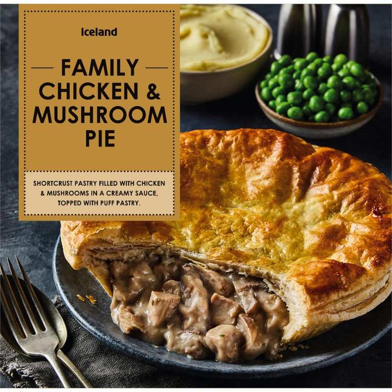 Iceland Family Chicken & Mushroom Pie/Cheese & Onion Pie 700g (Online Exclusive)