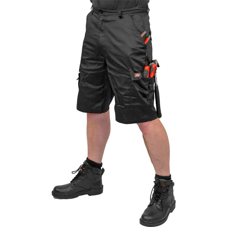 Lee Cooper Cargo Shorts 34" Black £14.38 Free Click & Collect @ Toolstation