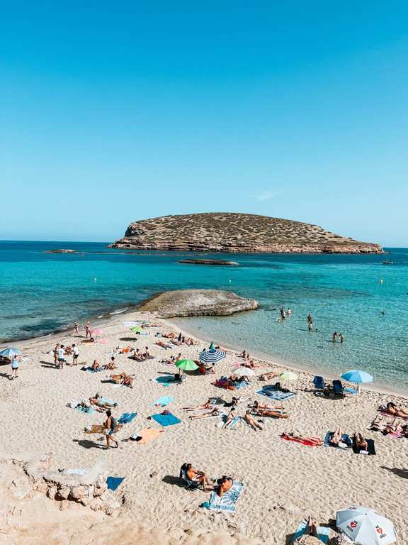20-30 July, Return flights to Ibiza, Spain from Leeds Bradford with Ryanair - hand luggage 40x20x30cm
