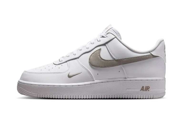 Nike Air Force 1 07' Tech trainers in white and light beige - Sizes 5.5 to 12 w/code