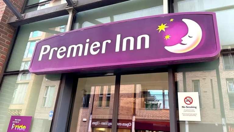 August Bank Holiday Week- Aug. 30-31 | Premier Inn Family Rooms frm £36 onwards- Selected Loc./Dates based on 2A/2C+ Kids eat free breakfast