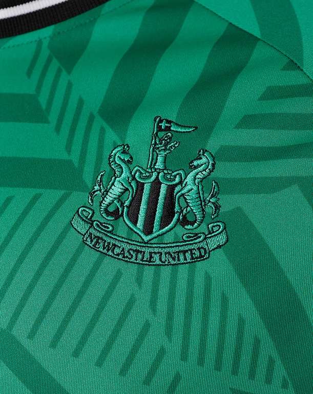 Newcastle United Mens Away Shirt 23/24