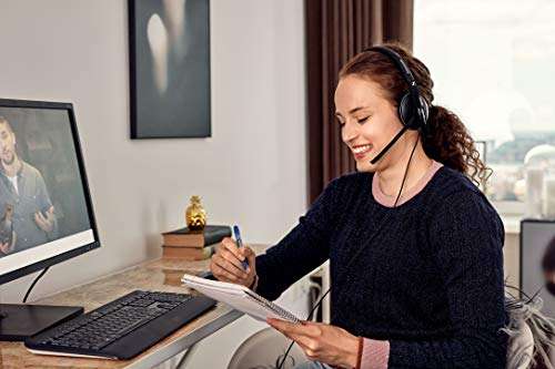 Sennheiser PC 3.2 Chat - Lightweight Stereo Headset with Adjustable Noise-Cancelling Microphone £12.32 @ Amazon