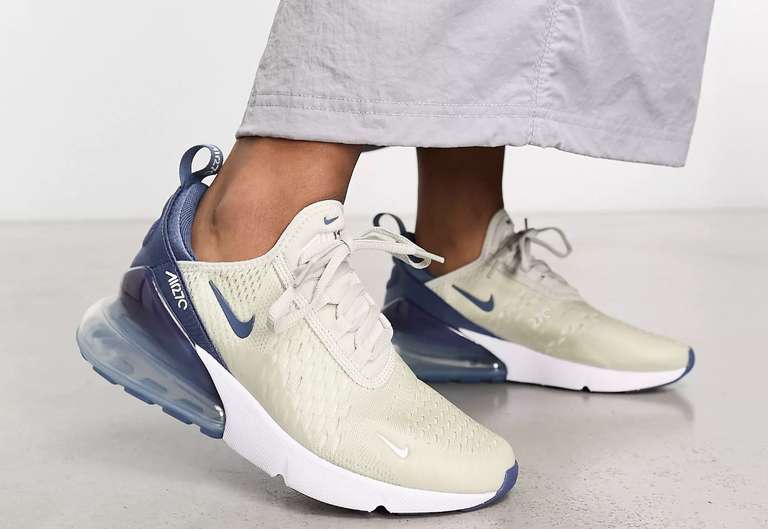 Women’s Nike Air 270 Trainers in light grey & navy with code
