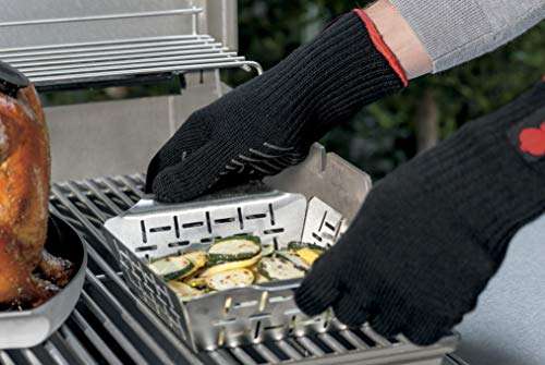 Weber 6481 Deluxe Grilling Basket, Small, stainless steel with high sides, 6.4 cm x 23.9 cm x 19.1 cm