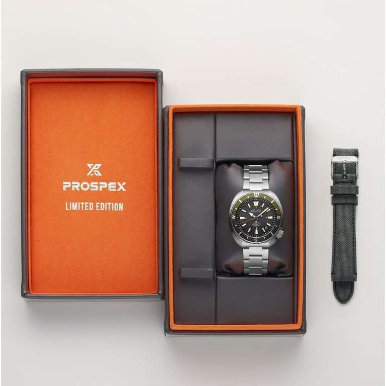 Seiko Prospex Tortoise Limited Edition 42.4mm Grey Dial Green Bezel Bracelet Watch