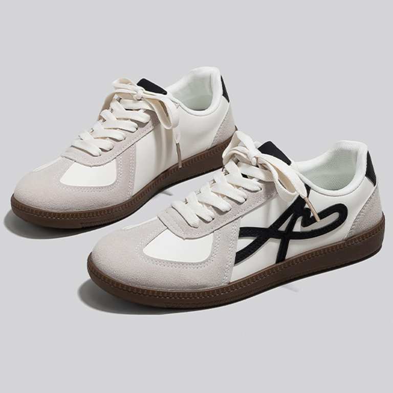 Women's Retro Flat Training Shoes, sizes 3 - 5