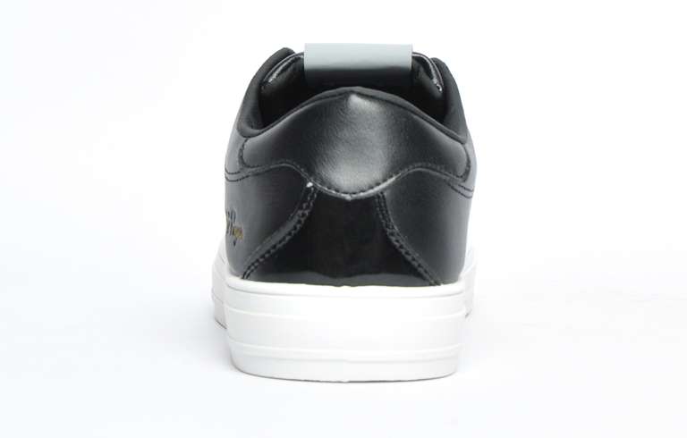 Penguin Original Arrow Mens in Wite or Black £21 delivered, using code @ Express Trainers