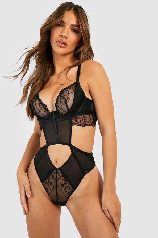 Valentines Heart Embroidery Under Wire Body (Various Sizes) £6.25 delivered with code Sold & delivered by Boohoo @ Debenhams
