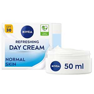 NIVEA Refreshing Day Cream with Vitamin E and SPF 30 (50ml) (£2.37/£2/12 on Subscribe & Save)