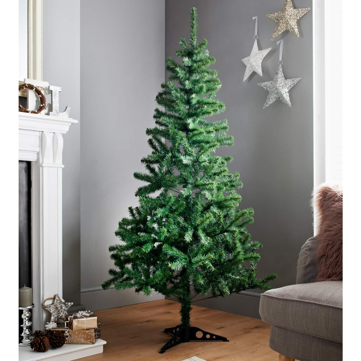 1/2 PRICE : 6 FT Green / White / Black Christmas Tree, Now £6 ( more ...