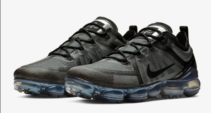 Nike Air VaporMax 2019 BlackMetallic GoldUniversity Red