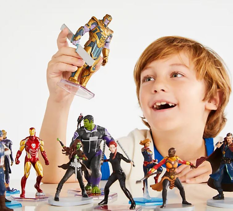 disney marvel avengers mega figurine set